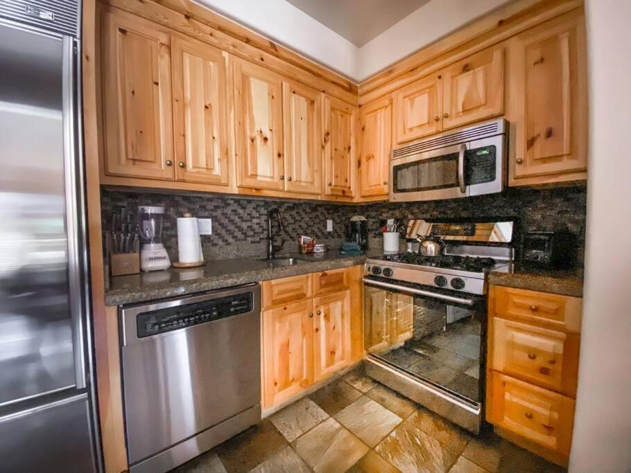 2 Bedroom Condominium - Luxury Skiin And Out Telluride Eksteriør billede
